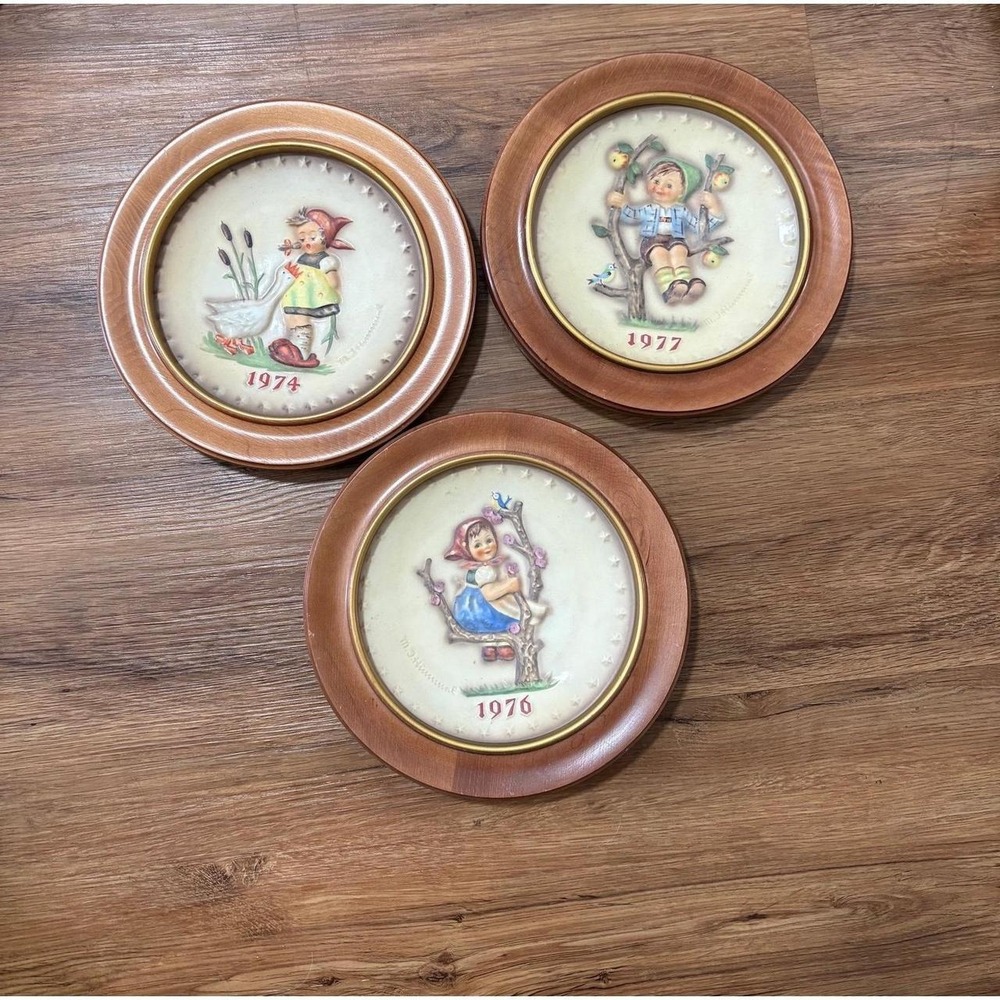 Vintage Hummel Annual Collector Plates Lot 1974 76 77 Wood Framed Wall Plaques